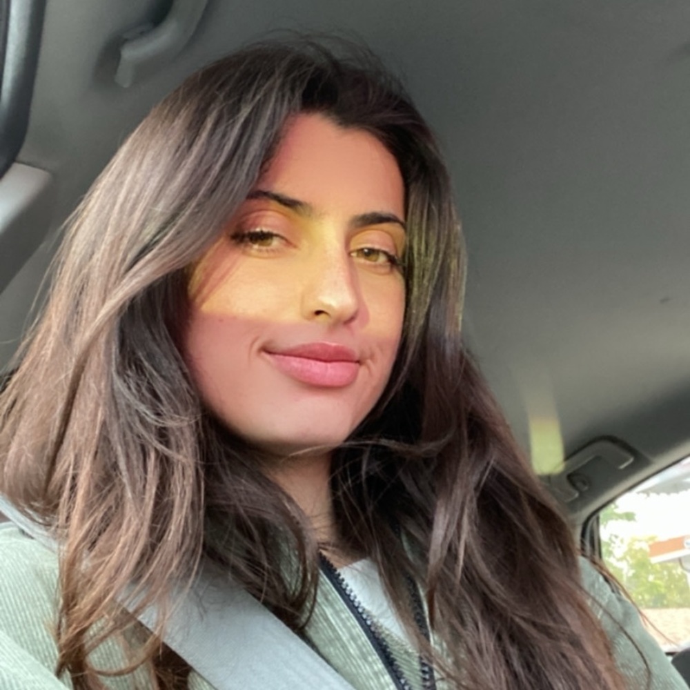 Meet your Posher, Elysha